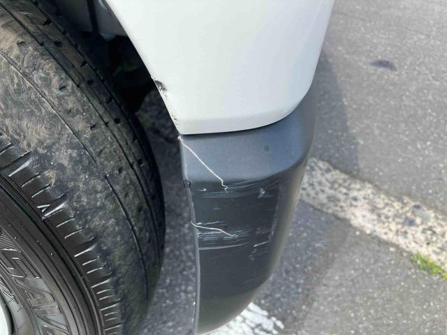 ハイゼットカーゴデラックス衝突回避支援ブレーキ　誤発進抑制制御　横滑り防止装置　オートライト　ＡＭ／ＦＭラジオ　前後コーナーセンサー　オーバーヘッドシェルフ　アイドリングストップ　パワーウィンドウ　スモークドガラス　キーレス（千葉県）の中古車