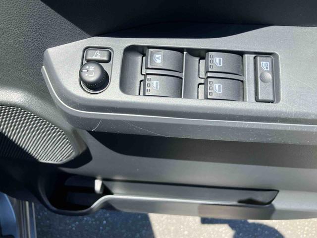 ウェイクD SA衝突被害軽減ブレーキ LEDヘッドライト CDチューナー/USB/AUX/ラジオ 両側スライドドア キーレスエントリー 盗難防止アラーム マニュアルエアコン スモークガラス アイドリングストップ PW(千葉県)の中古車