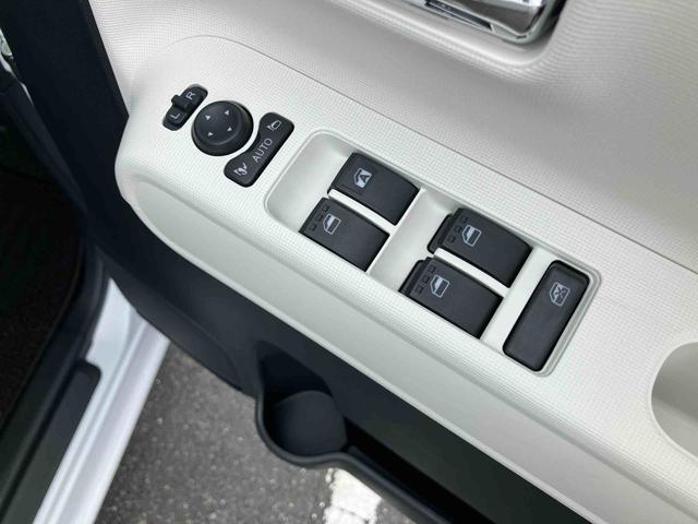 ムーヴキャンバスストライプスＧターボターボ　バックカメラ　全車速追従クルコン　ＬＥＤヘッドライト　オートライト　衝突被害軽減装置　コーナーセンサー　両側電動スライド　シートヒーター　電動駐車ブレーキ　ホッとカップホルダー　置き楽ボックス（千葉県）の中古車