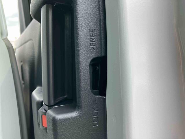 ムーヴキャンバスストライプスＧターボターボ　バックカメラ　全車速追従クルコン　ＬＥＤヘッドライト　オートライト　衝突被害軽減装置　コーナーセンサー　両側電動スライド　シートヒーター　電動駐車ブレーキ　ホッとカップホルダー　置き楽ボックス（千葉県）の中古車