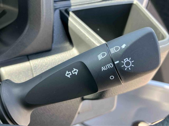 ハイゼットトラックスタンダード荷台三方開 バッテリーカバー AM/FMラジオ ハロゲンヘッドランプ オートライト オートハイビーム 衝突被害軽減ブレーキ マニュアルエアコン アイドリングストップ サイドレバー式パーキングブレーキ(千葉県)の中古車