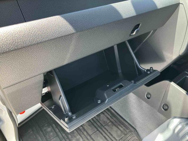 ハイゼットトラックスタンダード荷台三方開　バッテリーカバー　ＡＭ／ＦＭラジオ　ハロゲンヘッドランプ　オートライト　オートハイビーム　衝突被害軽減ブレーキ　マニュアルエアコン　アイドリングストップ　サイドレバー式パーキングブレーキ（千葉県）の中古車
