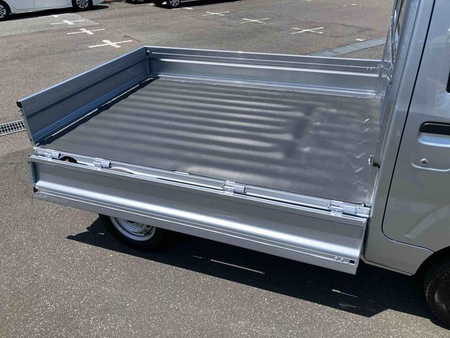 ハイゼットトラックスタンダード荷台三方開　バッテリーカバー　ＡＭ／ＦＭラジオ　ハロゲンヘッドランプ　オートライト　オートハイビーム　衝突被害軽減ブレーキ　マニュアルエアコン　アイドリングストップ　サイドレバー式パーキングブレーキ（千葉県）の中古車