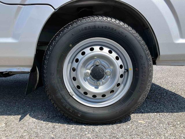 キャリイトラックKCエアコン・パワステ4WD テールゲートチェーン スピーカー一体型AM/FMラジオ エアコン パワステ デュアルエアバッグ ABS 最大積載量350kg(千葉県)の中古車