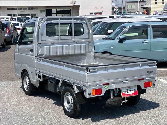 キャリイトラックKCエアコン・パワステ4WD テールゲートチェーン スピーカー一体型AM/FMラジオ エアコン パワステ デュアルエアバッグ ABS 最大積載量350kg(千葉県)の中古車