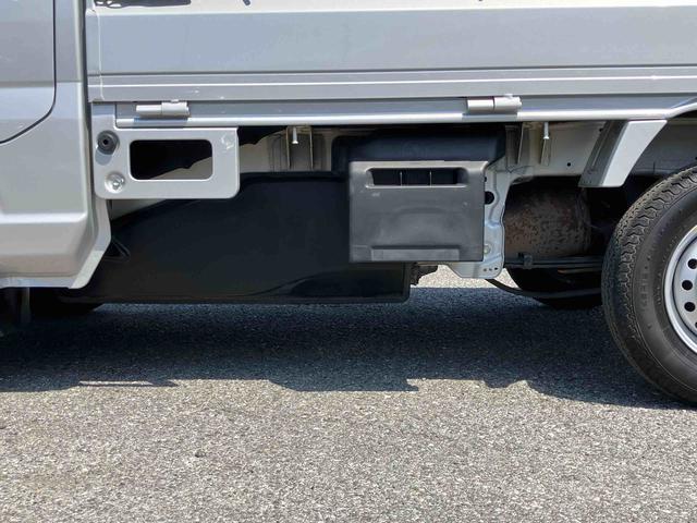 キャリイトラックKCエアコン・パワステ4WD テールゲートチェーン スピーカー一体型AM/FMラジオ エアコン パワステ デュアルエアバッグ ABS 最大積載量350kg(千葉県)の中古車