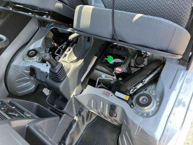 キャリイトラックKCエアコン・パワステ4WD テールゲートチェーン スピーカー一体型AM/FMラジオ エアコン パワステ デュアルエアバッグ ABS 最大積載量350kg(千葉県)の中古車