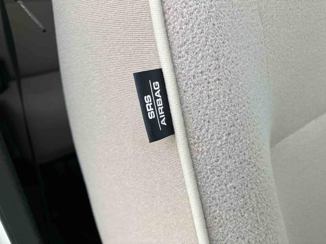 ムーヴキャンバスＧメイクアップ　ＳＡIII８型ナビ／ＴＶ／ＤＶＤ／ＢＴ／ＵＳＢ　全周囲カメラ　ドラレコ　ＥＴＣ　置き楽ボックス　ＬＥＤヘッドライト　オートライト　ＡＨＢ　スマアシ　両側電動スライド　ボタンスタート　盗難防止アラーム　キーフリー（千葉県）の中古車