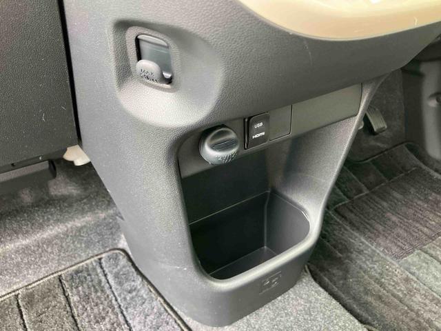 ムーヴキャンバスＧメイクアップ　ＳＡIII８型ナビ／ＴＶ／ＤＶＤ／ＢＴ／ＵＳＢ　全周囲カメラ　ドラレコ　ＥＴＣ　置き楽ボックス　ＬＥＤヘッドライト　オートライト　ＡＨＢ　スマアシ　両側電動スライド　ボタンスタート　盗難防止アラーム　キーフリー（千葉県）の中古車