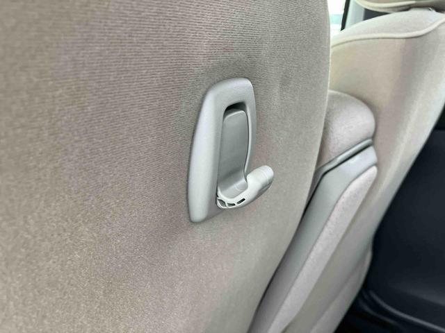 ムーヴキャンバスＧメイクアップ　ＳＡIII８型ナビ／ＴＶ／ＤＶＤ／ＢＴ／ＵＳＢ　全周囲カメラ　ドラレコ　ＥＴＣ　置き楽ボックス　ＬＥＤヘッドライト　オートライト　ＡＨＢ　スマアシ　両側電動スライド　ボタンスタート　盗難防止アラーム　キーフリー（千葉県）の中古車