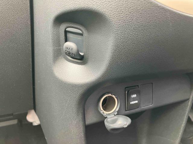 ムーヴキャンバスＧメイクアップ　ＳＡIII８型ナビ／ＴＶ／ＤＶＤ／ＢＴ／ＵＳＢ　全周囲カメラ　ドラレコ　ＥＴＣ　置き楽ボックス　ＬＥＤヘッドライト　オートライト　ＡＨＢ　スマアシ　両側電動スライド　ボタンスタート　盗難防止アラーム　キーフリー（千葉県）の中古車