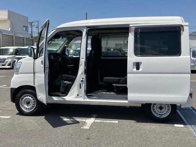 ハイゼットカーゴデラックスSAIIIナビ/TV/DVD/BT/USB バックカメラ 前後ドラレコ ETC LEDヘッドライト オートライト スモークガラス オーバーヘッドシェルフ トップシェイドガラス 両側スライド リヤ障害物センサー(千葉県)の中古車