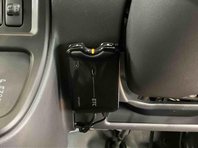 ハイゼットカーゴスローパー(リヤシートレス)+折り畳み補助シートワンセグナビ USB接続 ETC オーバーヘッドシェルフ キーレスエントリー マニュアルレベリング機能付ハロゲンヘッドライト リヤヒーター 灰皿 シガーライター 前席パワーウインドウ(千葉県)の中古車