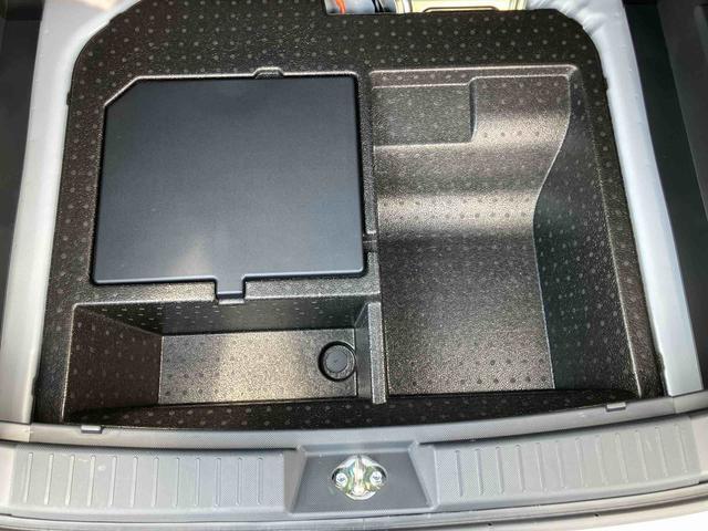 ロッキープレミアムＧ　ＨＥＶＨＥＶ　９型ナビ／ＴＶ／ＤＶＤ／ＢＴ／ＵＳＢ　全周囲カメラ　前後ドラレコ　ＥＴＣ　１００Ｖ電源　全車速追従クルコン　ＬＥＤヘッドランプ　ＢＳＭ　リヤフォグ　前後コーナーセンサー　シートヒーター　アルミ（千葉県）の中古車