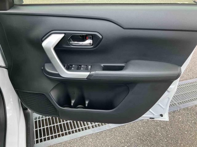 ロッキープレミアムＧ　ＨＥＶＨＥＶ　９型ナビ／ＴＶ／ＤＶＤ／ＢＴ／ＵＳＢ　全周囲カメラ　前後ドラレコ　ＥＴＣ　１００Ｖ電源　全車速追従クルコン　ＬＥＤヘッドランプ　ＢＳＭ　リヤフォグ　前後コーナーセンサー　シートヒーター　アルミ（千葉県）の中古車