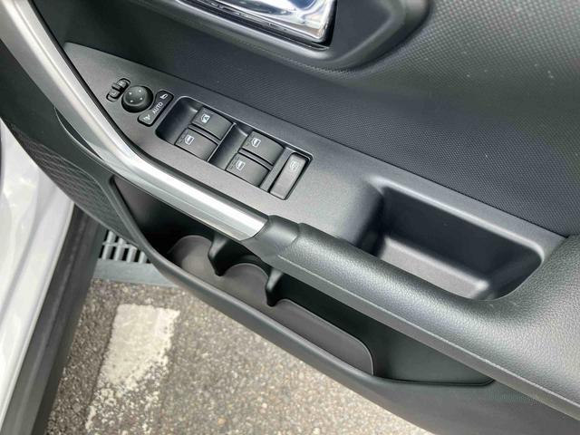 ロッキープレミアムＧ　ＨＥＶＨＥＶ　９型ナビ／ＴＶ／ＤＶＤ／ＢＴ／ＵＳＢ　全周囲カメラ　前後ドラレコ　ＥＴＣ　１００Ｖ電源　全車速追従クルコン　ＬＥＤヘッドランプ　ＢＳＭ　リヤフォグ　前後コーナーセンサー　シートヒーター　アルミ（千葉県）の中古車