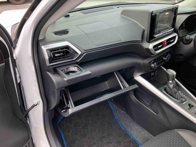 ロッキープレミアムＧ　ＨＥＶＨＥＶ　９型ナビ／ＴＶ／ＤＶＤ／ＢＴ／ＵＳＢ　全周囲カメラ　前後ドラレコ　ＥＴＣ　１００Ｖ電源　全車速追従クルコン　ＬＥＤヘッドランプ　ＢＳＭ　リヤフォグ　前後コーナーセンサー　シートヒーター　アルミ（千葉県）の中古車