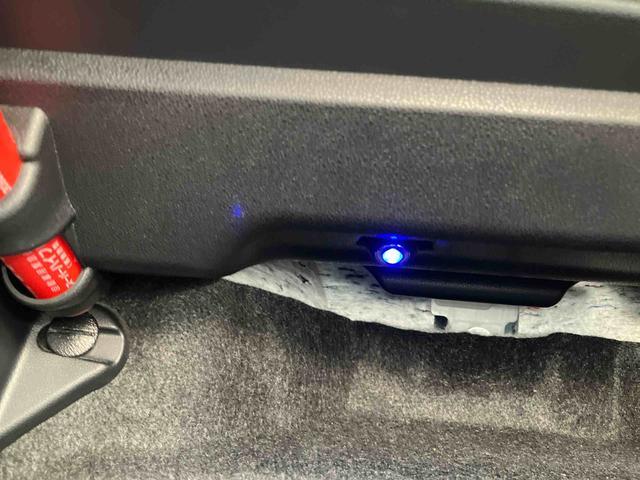 ムーヴカスタム XリミテッドII SAIIIナビ/TV/BT/USB/DVD 全周囲カメラ 運転席シートヒーター トップシェイドガラス アルミホイール LEDヘッドライト オートライト オートハイビーム 衝突軽減装置 キーフリー 盗難防止警報(千葉県)の中古車