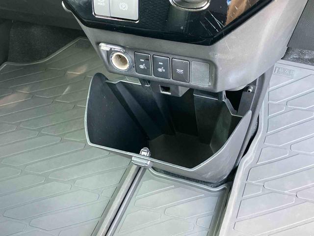 トールカスタムＧ９型ナビ／ＢＴ／ＴＶ／ＤＩＳＣ／全周囲カメラ　後席モニター　前後ドラレコ　ＥＴＣ　シートヒーター　シートバックテーブル　両側パワスラ　ＬＥＤヘッド／フォグ　１４インチアルミ　クルコン　スマートキー（千葉県）の中古車