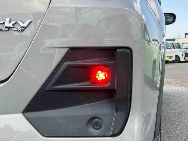 ロッキープレミアムG HEV9型ナビ/BT/TV/DISC/バックカメラ 前後ドラレコ ETC LEDヘッド/前後フォグ 17インチアルミ シートヒーター 電動駐車ブレーキ 自動追従クルコン BSM 衝突被害軽減ブレーキ(千葉県)の中古車