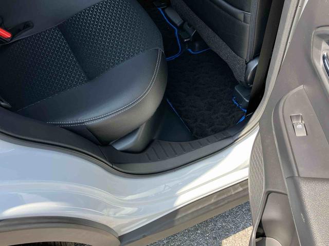ロッキープレミアムG HEV9型DPオーディオ/BT/TV/全周囲カメラ/駐車支援 前後ドラレコ ETC2.0 LEDヘッド/前後フォグ 17インチアルミ シートヒーター 電動駐車ブレーキ 自動追従クルコン 衝突被害軽減ブレーキ(千葉県)の中古車