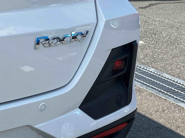 ロッキープレミアムＧ　ＨＥＶスマアシ　ダイハツ予防安全機能　アダプティブクルーズコントロール　前席シートヒーター　前後コーナーセンサー　リヤフォグランプ　オートブレーキホールド付き電動パーキング　１７インチアルミホイール（千葉県）の中古車