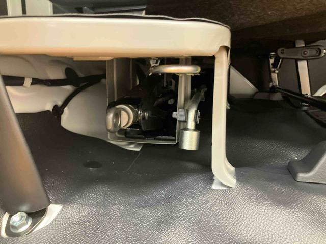 ハイゼットカーゴデラックス衝突被害軽減ブレーキ コーナーセンサー オートライト プライバシーガラス フロントパワーウィンドウ オーバーヘッドシェルフ スピーカー一体型AM・FMラジオ キーレスエントリー アイドリングストップ(千葉県)の中古車