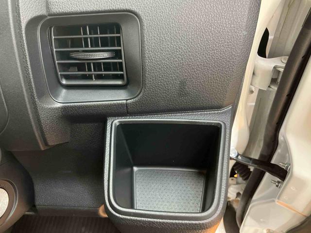 ハイゼットカーゴデラックス衝突被害軽減ブレーキ コーナーセンサー オートライト プライバシーガラス フロントパワーウィンドウ オーバーヘッドシェルフ スピーカー一体型AM・FMラジオ キーレスエントリー アイドリングストップ(千葉県)の中古車