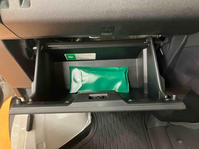 ハイゼットカーゴデラックス衝突被害軽減ブレーキ コーナーセンサー オートライト プライバシーガラス フロントパワーウィンドウ オーバーヘッドシェルフ スピーカー一体型AM・FMラジオ キーレスエントリー アイドリングストップ(千葉県)の中古車