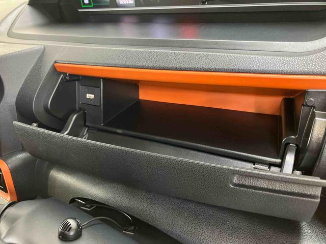 タントファンクロスターボ　エコアイドル非装着車パノラマカメラ連動１０インチフルセグナビ　ＵＳＢ接続　ブルートゥース対応　フロント．リヤドライブレコーダー連動　ビルトインＥＴＣ　１２．８インチ後席モニター　オートブレーキホールド付き電動パーキング（千葉県）の中古車