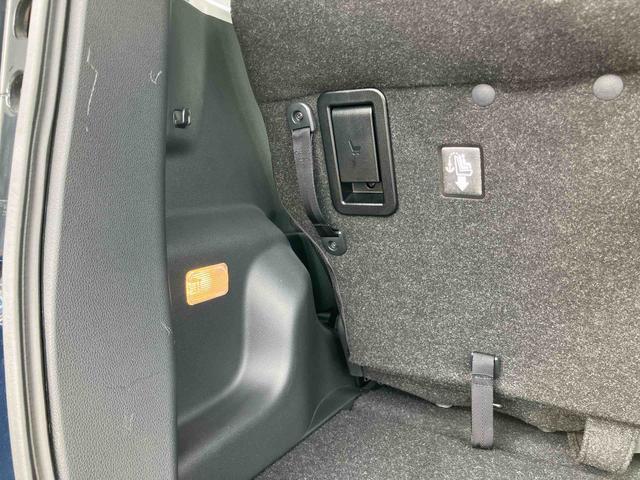 トールＧナビ／ＴＶ／ＤＶＤ／ＢＴ／ＵＳＢ　バックカメラ　ＬＥＤヘッドライト　オートライト　ＡＨＢ　衝突被害軽減ブレーキ　コーナーセンサー　足踏み式駐車ブレーキ　キーフリーシステム　盗難防止アラーム　ステリモ（千葉県）の中古車