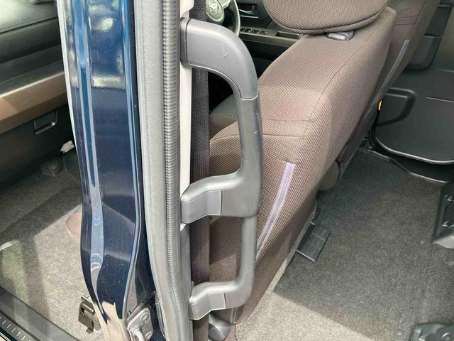 トールＧナビ／ＴＶ／ＤＶＤ／ＢＴ／ＵＳＢ　バックカメラ　ＬＥＤヘッドライト　オートライト　ＡＨＢ　衝突被害軽減ブレーキ　コーナーセンサー　足踏み式駐車ブレーキ　キーフリーシステム　盗難防止アラーム　ステリモ（千葉県）の中古車