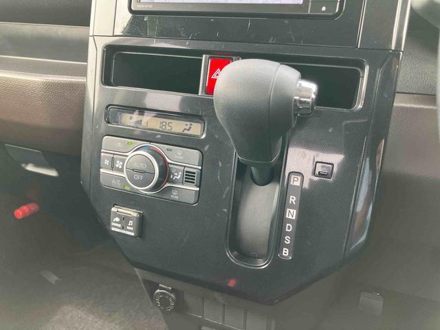 トールＧナビ／ＴＶ／ＤＶＤ／ＢＴ／ＵＳＢ　バックカメラ　ＬＥＤヘッドライト　オートライト　ＡＨＢ　衝突被害軽減ブレーキ　コーナーセンサー　足踏み式駐車ブレーキ　キーフリーシステム　盗難防止アラーム　ステリモ（千葉県）の中古車