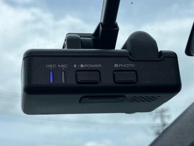 コペンローブターボ　ナビ／地デジ／ＤＶＤ／ＢＴ／ＵＳＢ　ＥＴＣ　ドラレコ　ＬＥＤヘッドライト　オートライト　シートヒーター　革巻ステア　ステリモ　チルハン　オートエアコン　キーフリー　イモビ　盗難防止警報　アルミ（千葉県）の中古車