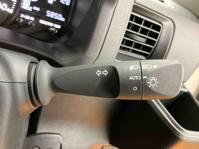 ハイゼットカーゴデラックススマアシ ダイハツ予防安全機能 オーバーヘッドシェルフ スピーカー一体型ラジオチューナー キーレスエントリー オートライト オートハイビーム マニュアルレベリング機能付ハロゲンヘッドライト(千葉県)の中古車