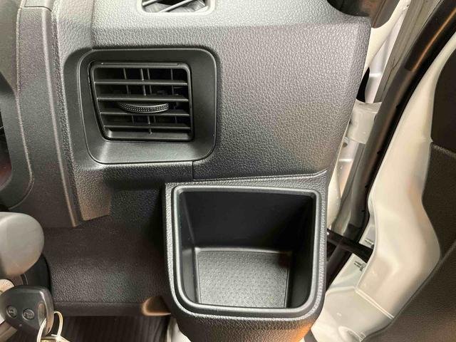 ハイゼットカーゴデラックススマアシ ダイハツ予防安全機能 オーバーヘッドシェルフ スピーカー一体型ラジオチューナー キーレスエントリー オートライト オートハイビーム マニュアルレベリング機能付ハロゲンヘッドライト(千葉県)の中古車