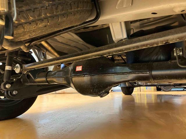 ハイゼットカーゴデラックススマアシ ダイハツ予防安全機能 オーバーヘッドシェルフ スピーカー一体型ラジオチューナー キーレスエントリー オートライト オートハイビーム マニュアルレベリング機能付ハロゲンヘッドライト(千葉県)の中古車