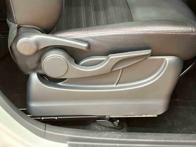 キャストスポーツＳＡIIワンセグナビ　ＵＳＢ接続　ＥＴＣ　衝突被害軽減ブレーキ　横滑り防止装置　プッシュエンジンスタート　キーフリーシステム　ＭＯＭＯステアリング　パドルシフト　運転席シートヒーター　アイドリングストップ（千葉県）の中古車