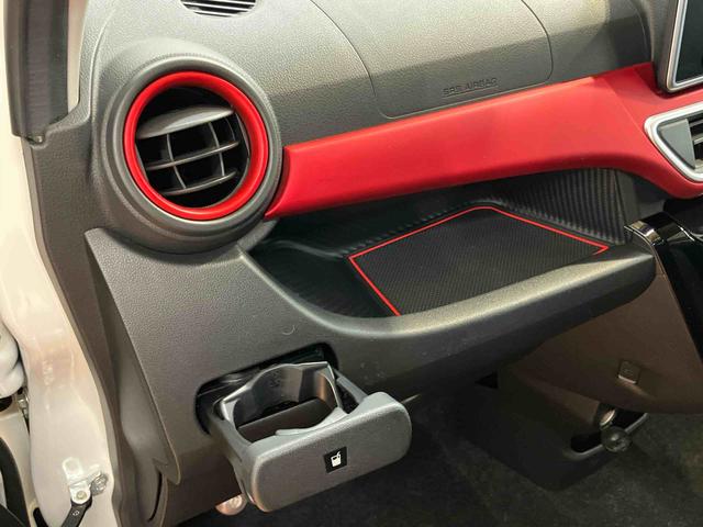 キャストスポーツＳＡIIワンセグナビ　ＵＳＢ接続　ＥＴＣ　衝突被害軽減ブレーキ　横滑り防止装置　プッシュエンジンスタート　キーフリーシステム　ＭＯＭＯステアリング　パドルシフト　運転席シートヒーター　アイドリングストップ（千葉県）の中古車