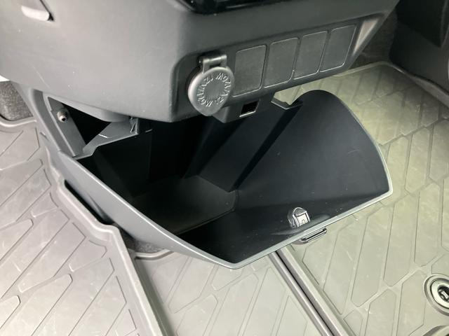 トールカスタムG9型ディスプレイオーディオ/TV/BT/USB バックカメラ 全車速追従クルコン LEDヘッドライト オートライト オートハイビーム ADB スマアシ コーナーセンサー 電動駐車ブレーキ キーフリー(千葉県)の中古車