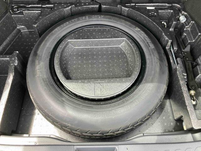 Ｃ−ＨＲＧ　ＬＥＤエディション１１型ナビ／ＴＶ／ＤＶＤ／ＢＴ　バックカメラ　ＥＴＣ　ドラレコ　全車速追従クルコン　ＬＥＤヘッドランプ　オートライト　コーナーセンサー　シートヒーター　ＢＳＭ　革巻ステア　アルミホイール　スマートキー（千葉県）の中古車