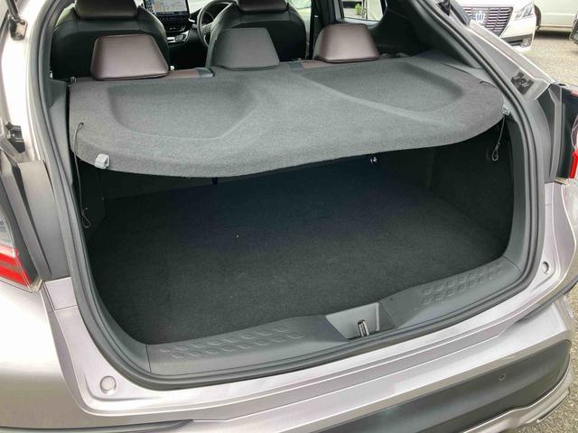 Ｃ−ＨＲＧ　ＬＥＤエディション１１型ナビ／ＴＶ／ＤＶＤ／ＢＴ　バックカメラ　ＥＴＣ　ドラレコ　全車速追従クルコン　ＬＥＤヘッドランプ　オートライト　コーナーセンサー　シートヒーター　ＢＳＭ　革巻ステア　アルミホイール　スマートキー（千葉県）の中古車
