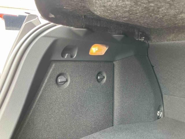 Ｃ−ＨＲＧ　ＬＥＤエディション１１型ナビ／ＴＶ／ＤＶＤ／ＢＴ　バックカメラ　ＥＴＣ　ドラレコ　全車速追従クルコン　ＬＥＤヘッドランプ　オートライト　コーナーセンサー　シートヒーター　ＢＳＭ　革巻ステア　アルミホイール　スマートキー（千葉県）の中古車