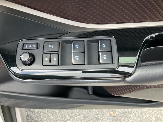 Ｃ−ＨＲＧ　ＬＥＤエディション１１型ナビ／ＴＶ／ＤＶＤ／ＢＴ　バックカメラ　ＥＴＣ　ドラレコ　全車速追従クルコン　ＬＥＤヘッドランプ　オートライト　コーナーセンサー　シートヒーター　ＢＳＭ　革巻ステア　アルミホイール　スマートキー（千葉県）の中古車