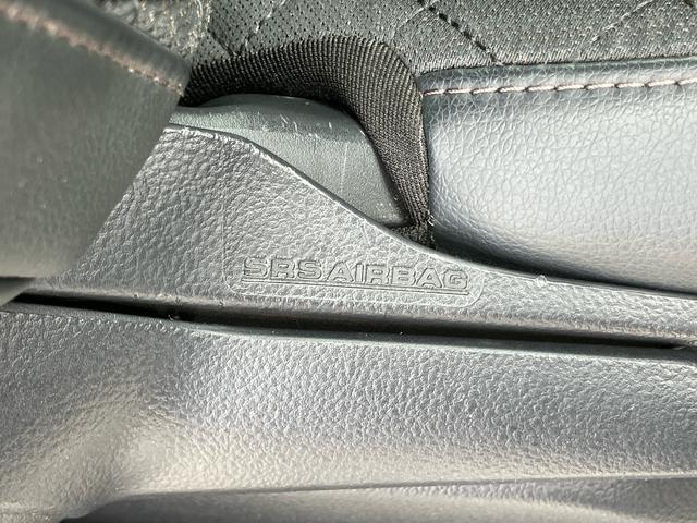 Ｃ−ＨＲＧ　ＬＥＤエディション１１型ナビ／ＴＶ／ＤＶＤ／ＢＴ　バックカメラ　ＥＴＣ　ドラレコ　全車速追従クルコン　ＬＥＤヘッドランプ　オートライト　コーナーセンサー　シートヒーター　ＢＳＭ　革巻ステア　アルミホイール　スマートキー（千葉県）の中古車