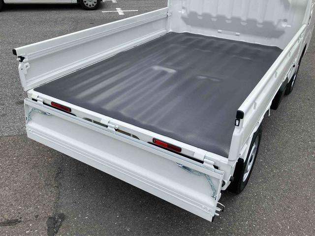 ハイゼットトラックエクストラ４ＷＤ　ＣＶＴ　荷台三方開　リヤ４枚リーフ　荷台作業灯　ＬＥＤヘッドライト　パワーウィンドウ　電動格納ドアミラー　リヤスモークガラス　衝突被害軽減装置　キーフリー　ボタンスタート　大型アシストグリップ（千葉県）の中古車