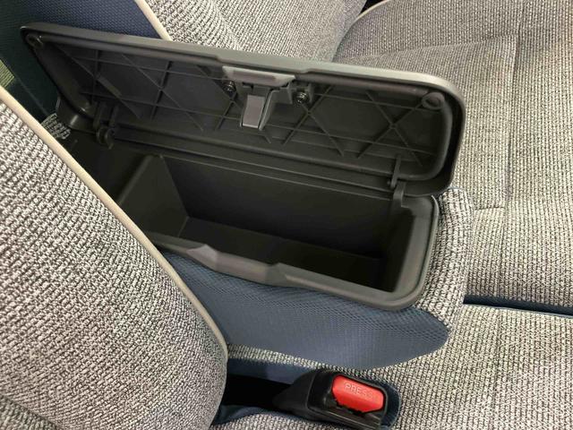 ムーヴキャンバスストライプスＧスマアシ　ダイハツ予防安全機能　置きラクボックス　ホットカップホルダー　オートブレーキホールド付き電動パーキング　前席シートヒータ　オートライト　オートハイビーム　バニティーミラー付き左右サンバイザー（千葉県）の中古車