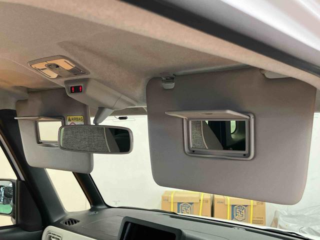 ムーヴキャンバスストライプスＧスマアシ　ダイハツ予防安全機能　置きラクボックス　ホットカップホルダー　オートブレーキホールド付き電動パーキング　前席シートヒータ　オートライト　オートハイビーム　バニティーミラー付き左右サンバイザー（千葉県）の中古車