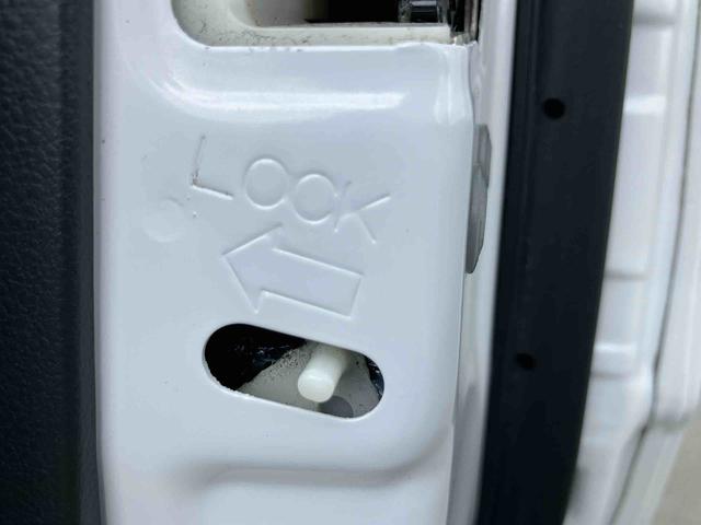ムーヴＸリミテッドII　ＳＡIIIナビ／地デジ／ＢＴ／ＵＳＢ／ＤＶＤ　バックカメラ　前後ドラレコ　ＥＴＣ　運転席シートヒーター　トップシェイドガラス　アルミホイール　ＬＥＤヘッドライト　オートライト　スマアシ　キーフリー　盗難防止警報（千葉県）の中古車