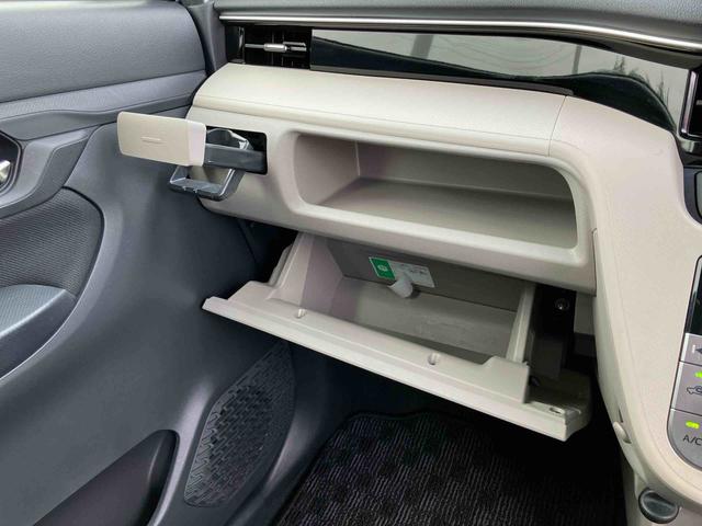 ムーヴＸ　ＳＡIIIＣＤチューナー　黒内装　１４インチアルミホイール　プッシュボタンスターター　運転席シートヒーター／リフター　オートエアコン　オート格納ドアミラー　横滑り防止装置　衝突被害軽減ブレーキ（千葉県）の中古車